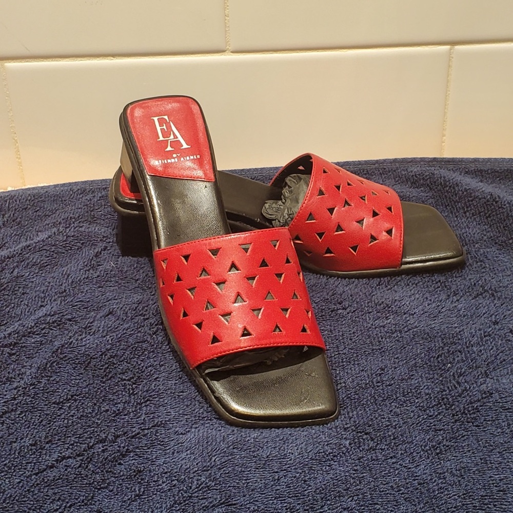 EA ETIENNE AIGNER, Red Leather Slip-on Sandals